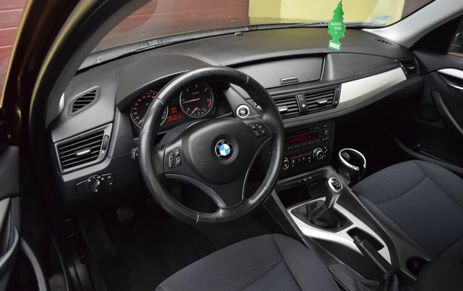 BMW X1 cena 39900 przebieg: 193700, rok produkcji 2010 z Siewierz małe 154